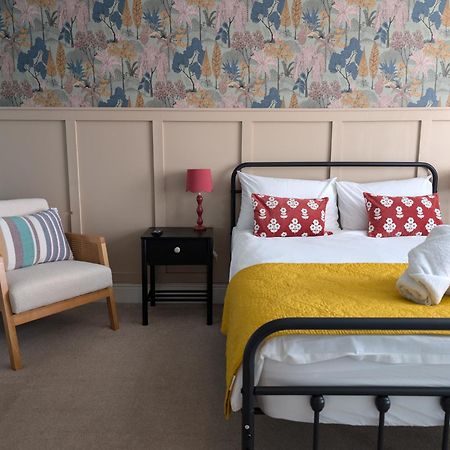 Rooms At The Rosebery NWI Eksteriør bilde