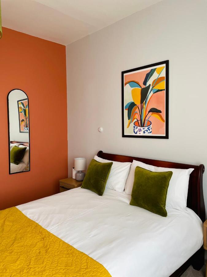 Rooms At The Rosebery NWI Eksteriør bilde